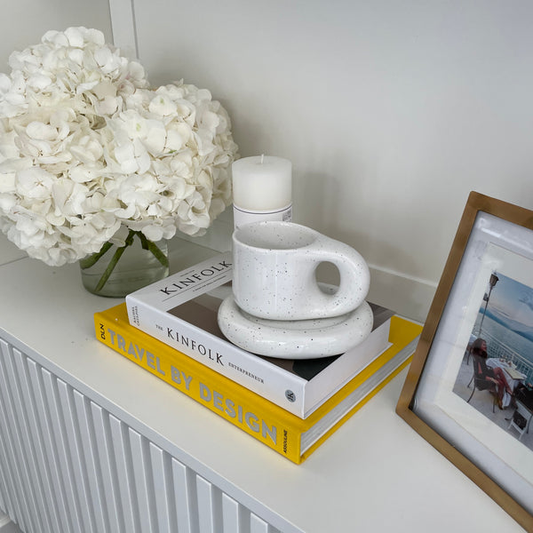 5 Tips to Decorate Your Shelves Like a Pro